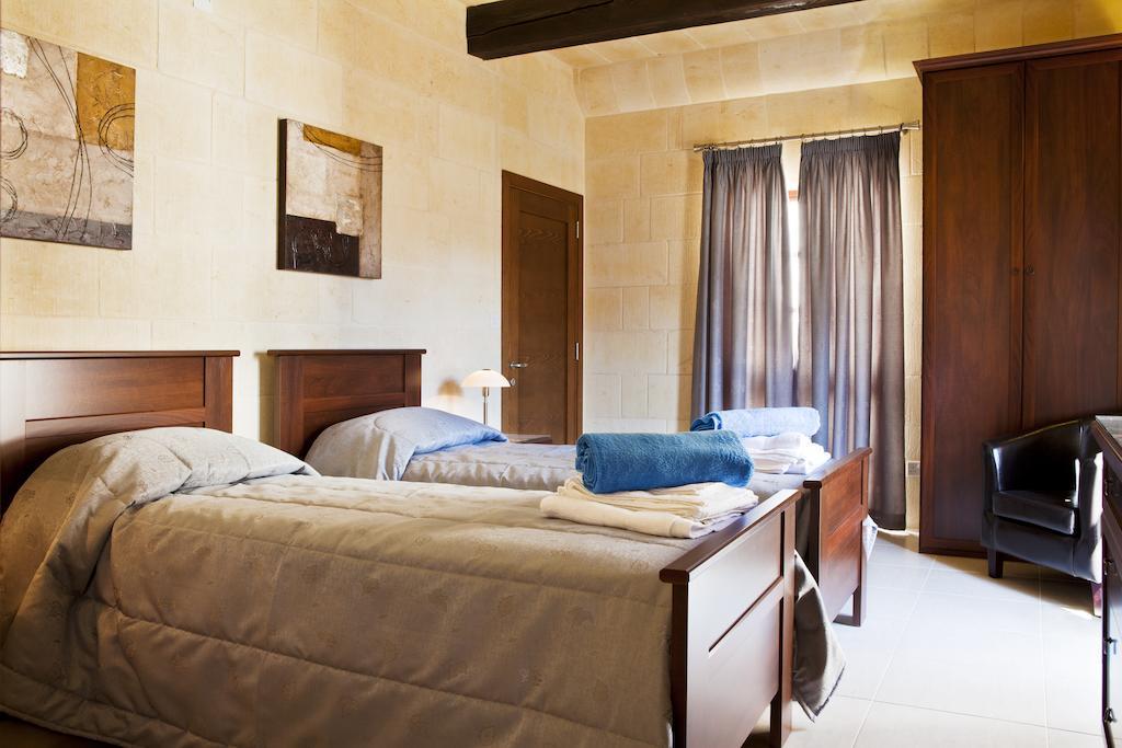 Serkuzan Xagħra Camera foto